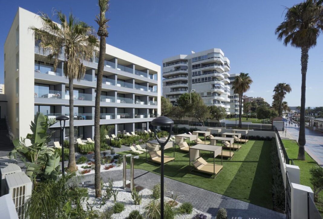 Benalmádena encabeza la ocupación hotelera de agosto con un 96,2%