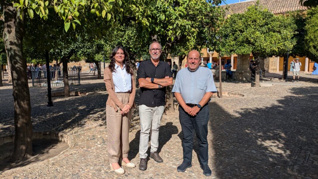Un estudio cifra en 3 millones de litros de oxígeno al año la aportación del Patio de los Naranjos