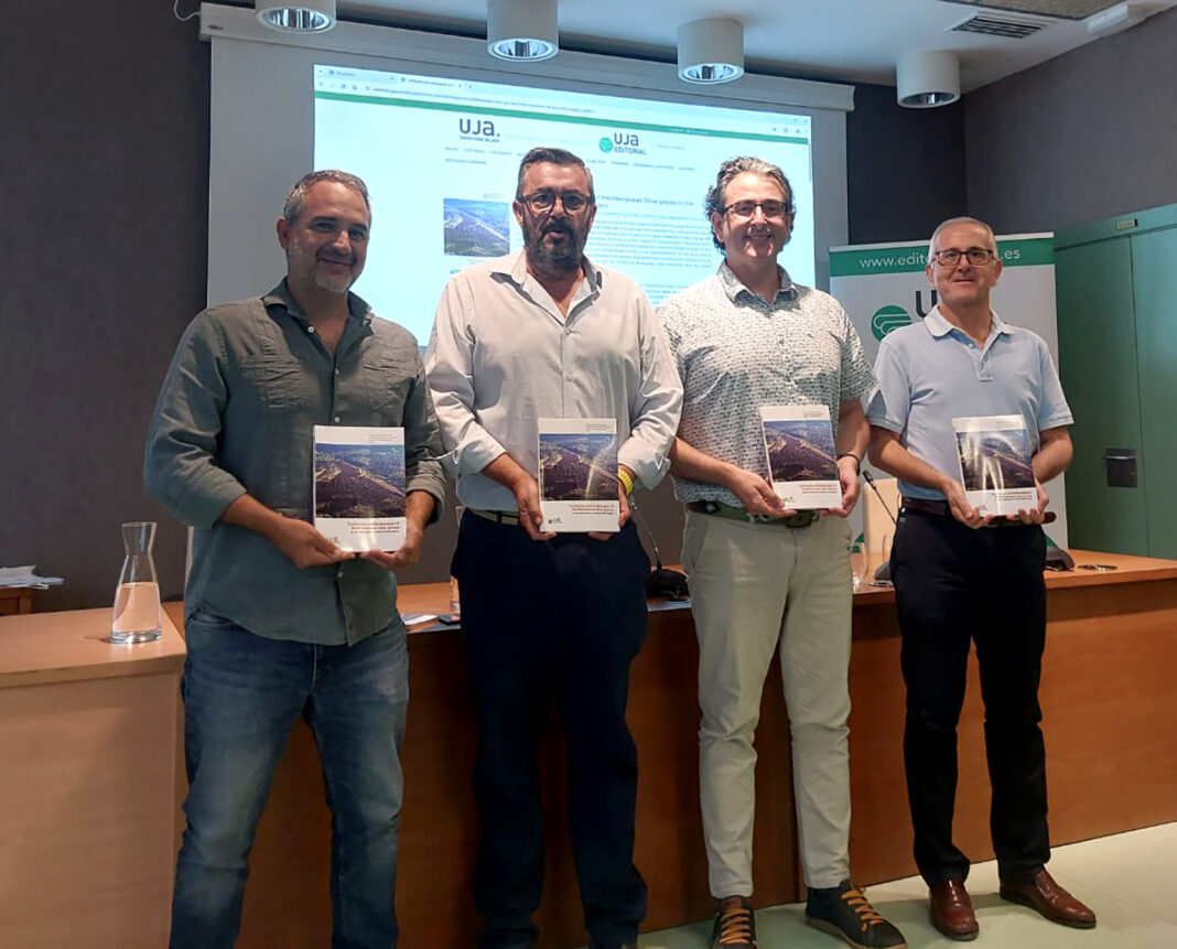 La Universidad de Jaén publica un libro sobre el olivar mediterráneo y sus retos ambientales