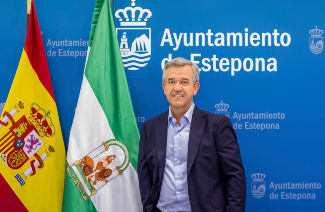 Veinticuatro millones para inversiones y deuda cero marcan el presupuesto de Estepona de 2027